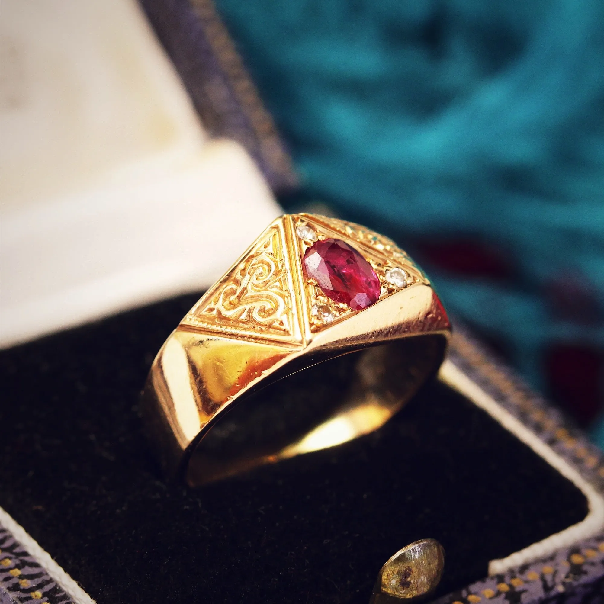 Awesome Vintage Ruby & Diamond Dress Ring